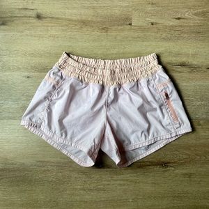 Lululemon tracker shorts